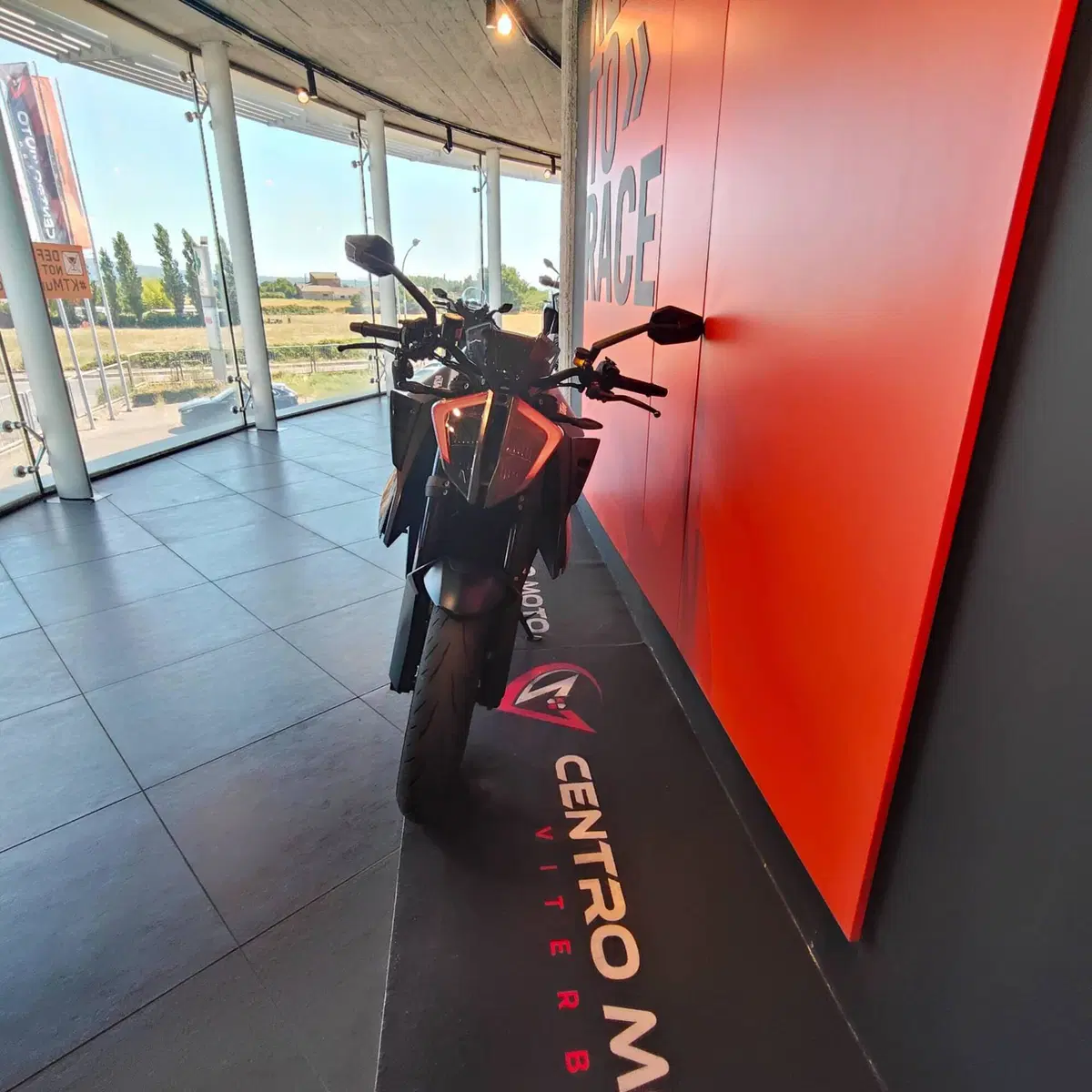 KTM 1290 Super Duke R (2022 - 23) (7)