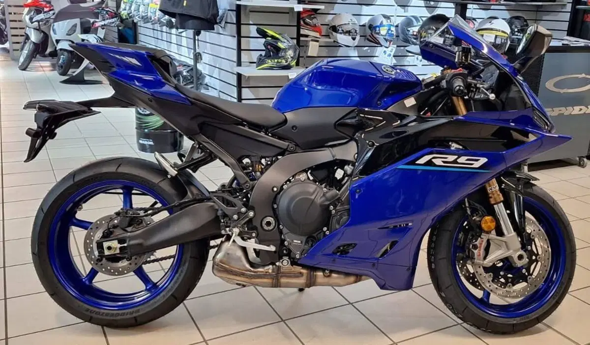 Yamaha YZF R9 (2025 - 26)