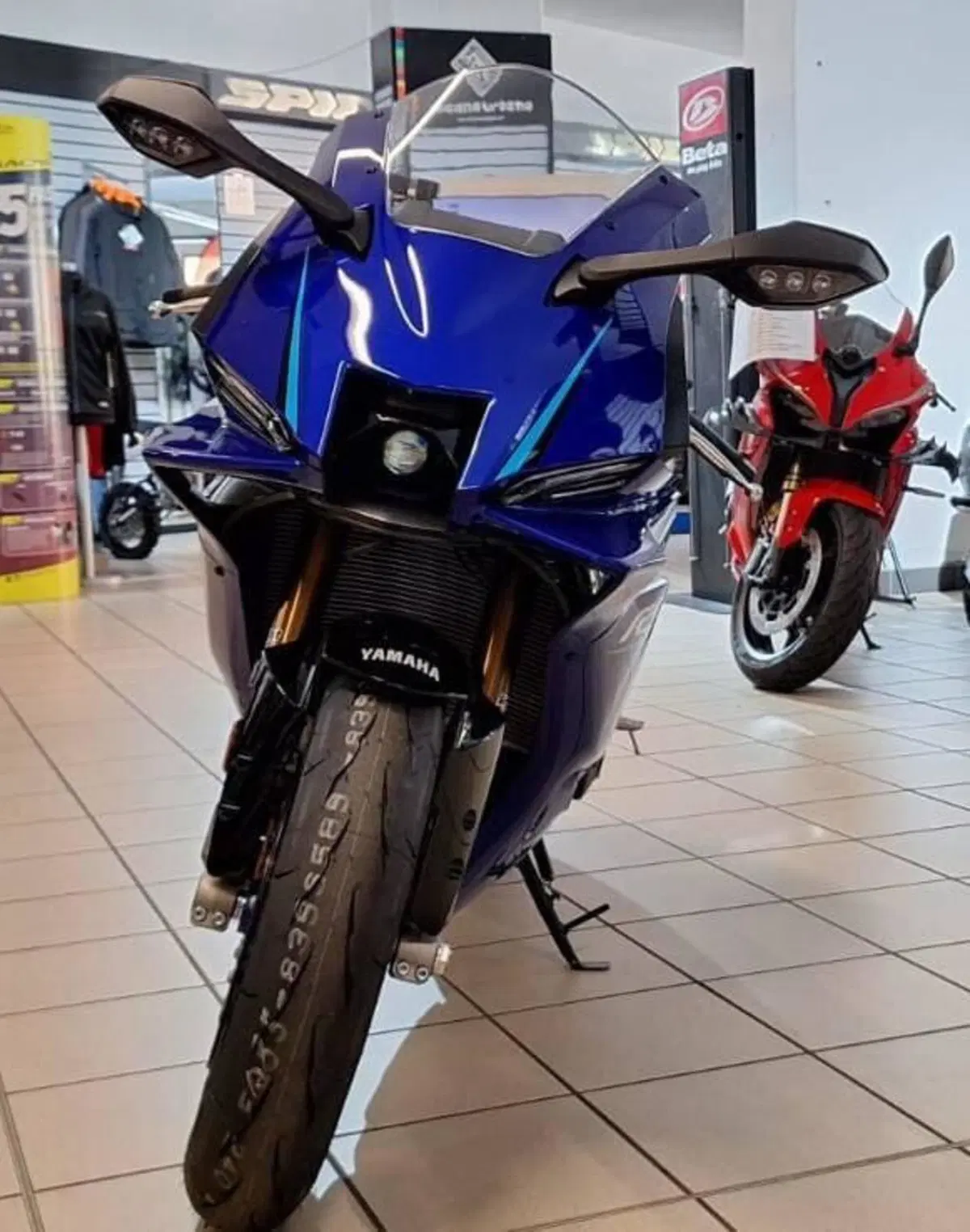 Yamaha YZF R9 (2025 - 26) (4)