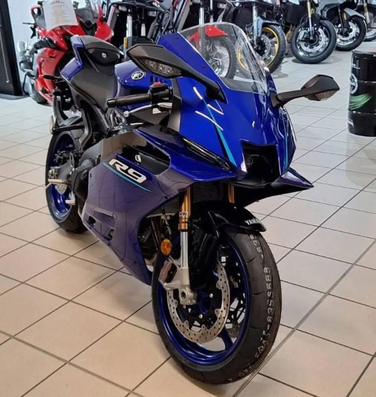 Yamaha YZF R9 (2025 - 26) (2)