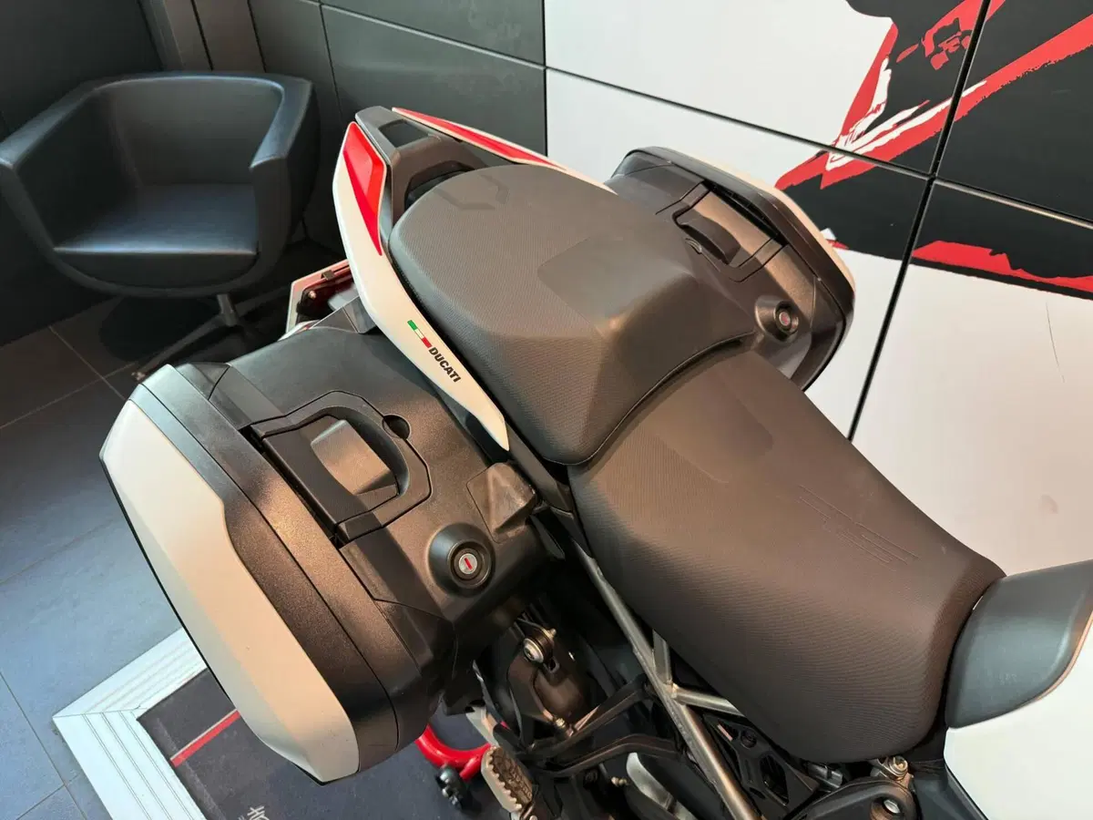 Ducati Multistrada V4 RS (2024 - 25) (5)