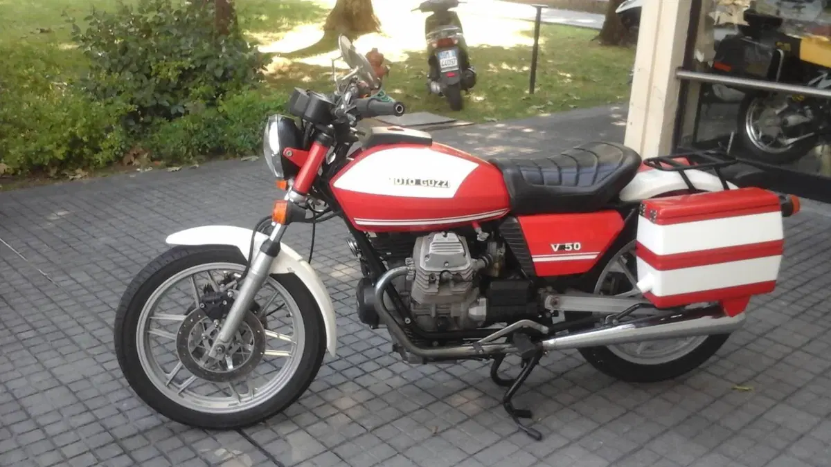 Moto Guzzi V 50 (1977 - 80) (2)