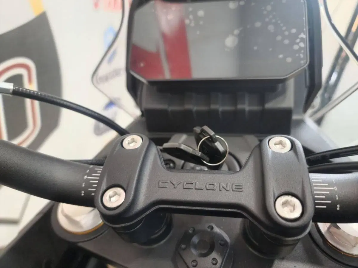Cyclone RX2 (2026) (7)