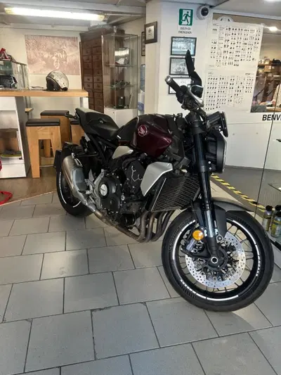 Honda CB 1000 R (2021 - 25) usata