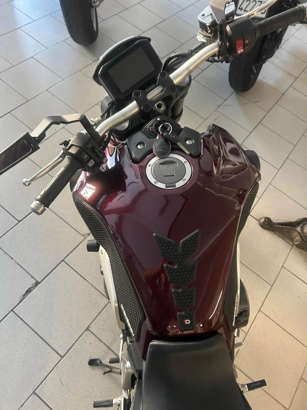 Honda CB 1000 R (2021 - 25) (3)