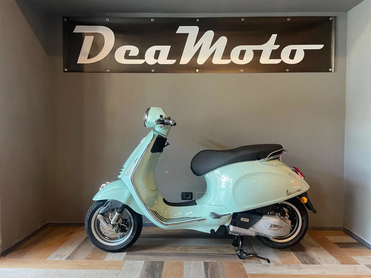 Vespa Primavera 125 (2026) (2)