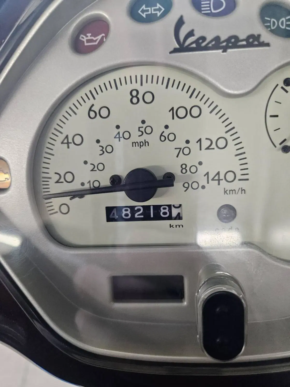 Vespa LX 150 Touring (2010 - 12) (3)
