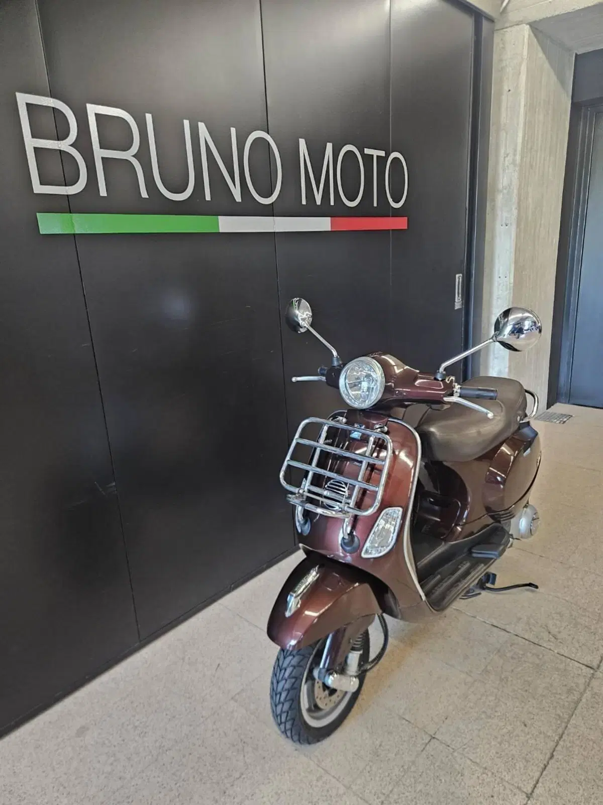 Vespa LX 150 Touring (2010 - 12) (5)