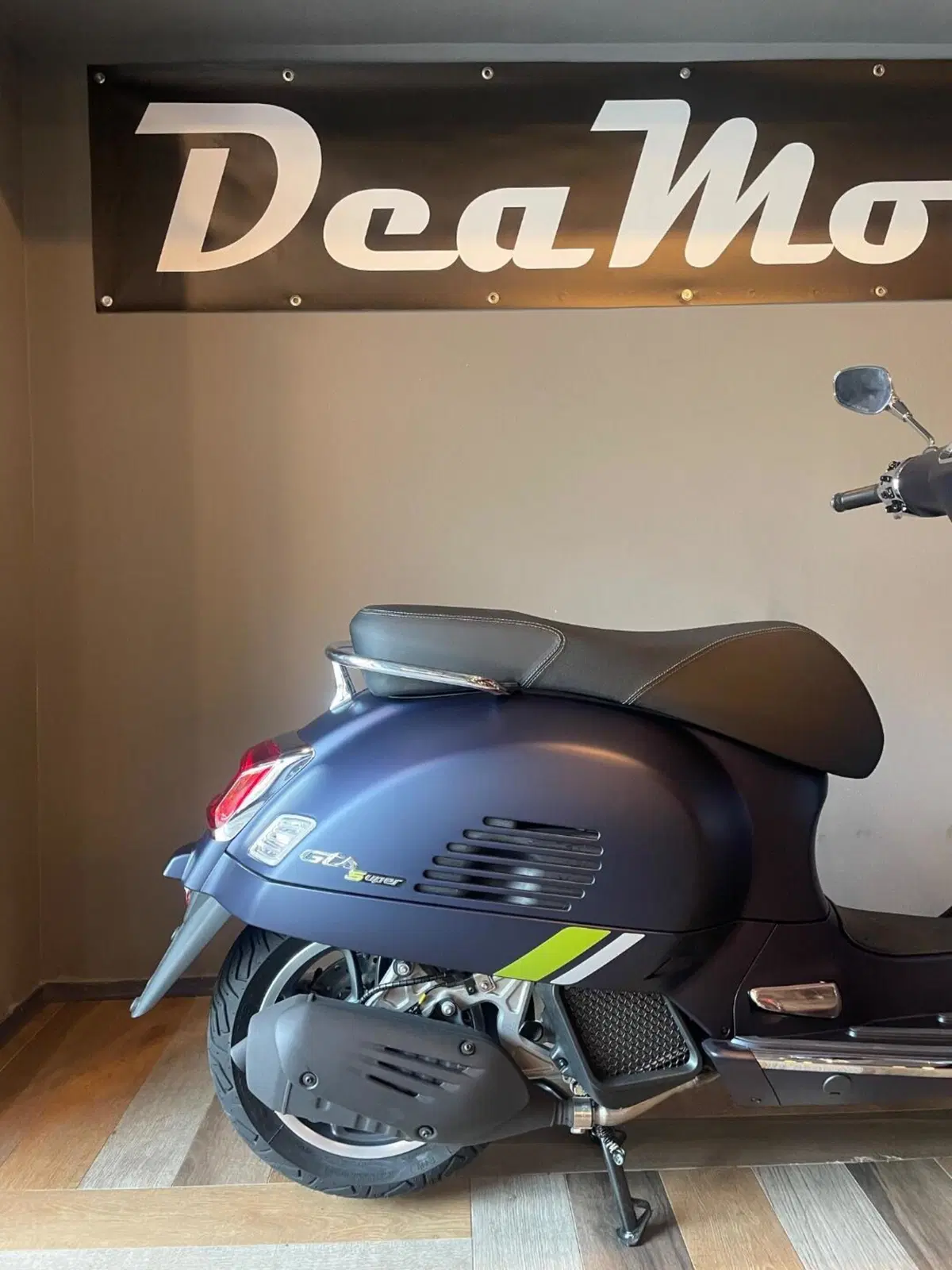Vespa GTS 125 (2025 - 26) (4)