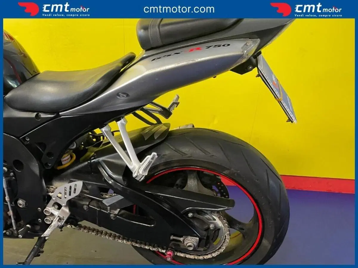 Suzuki GSX R 750 (2006 - 07) (9)