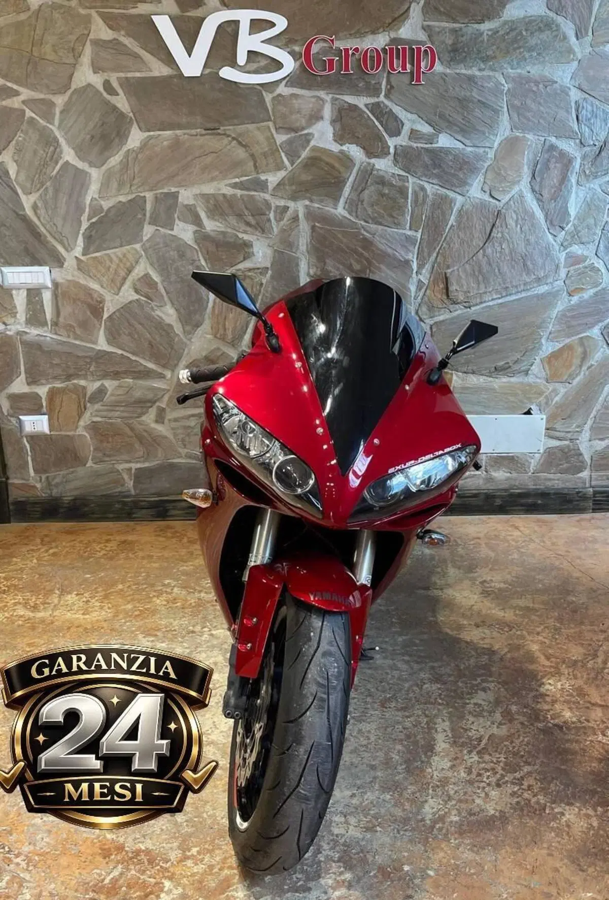 Yamaha YZF R1 (2004 - 05) (2)