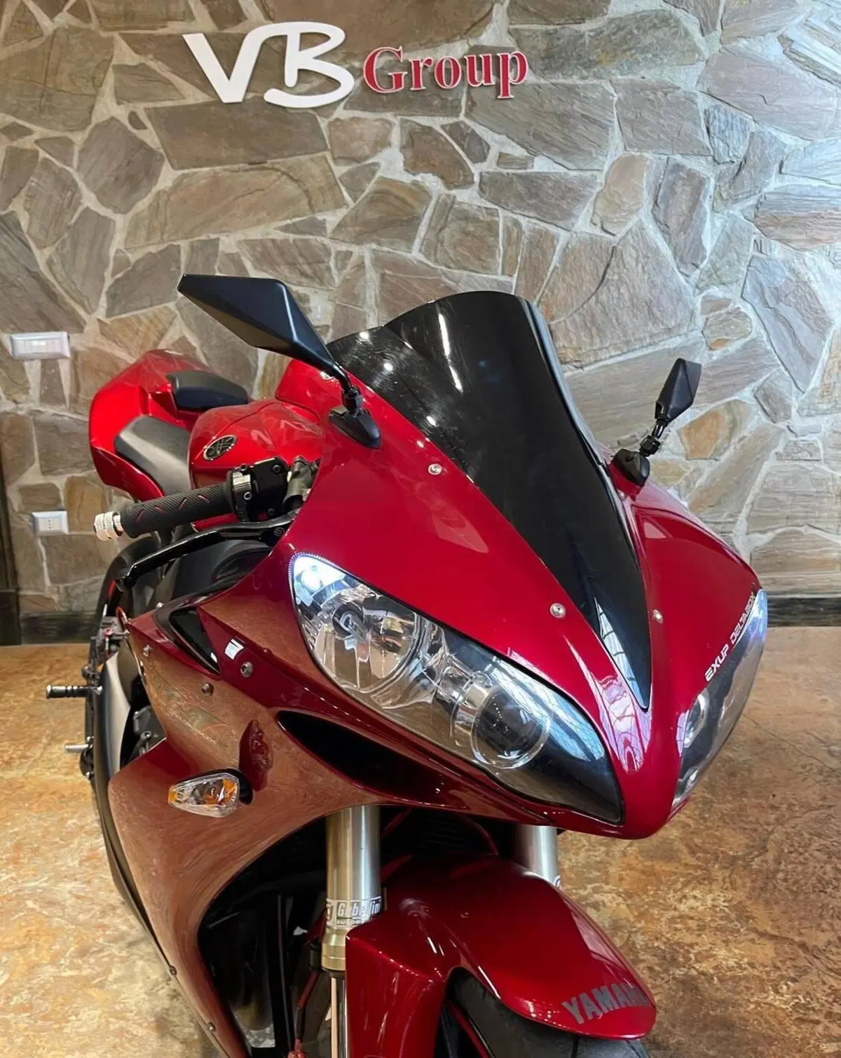 Yamaha YZF R1 (2004 - 05) (9)