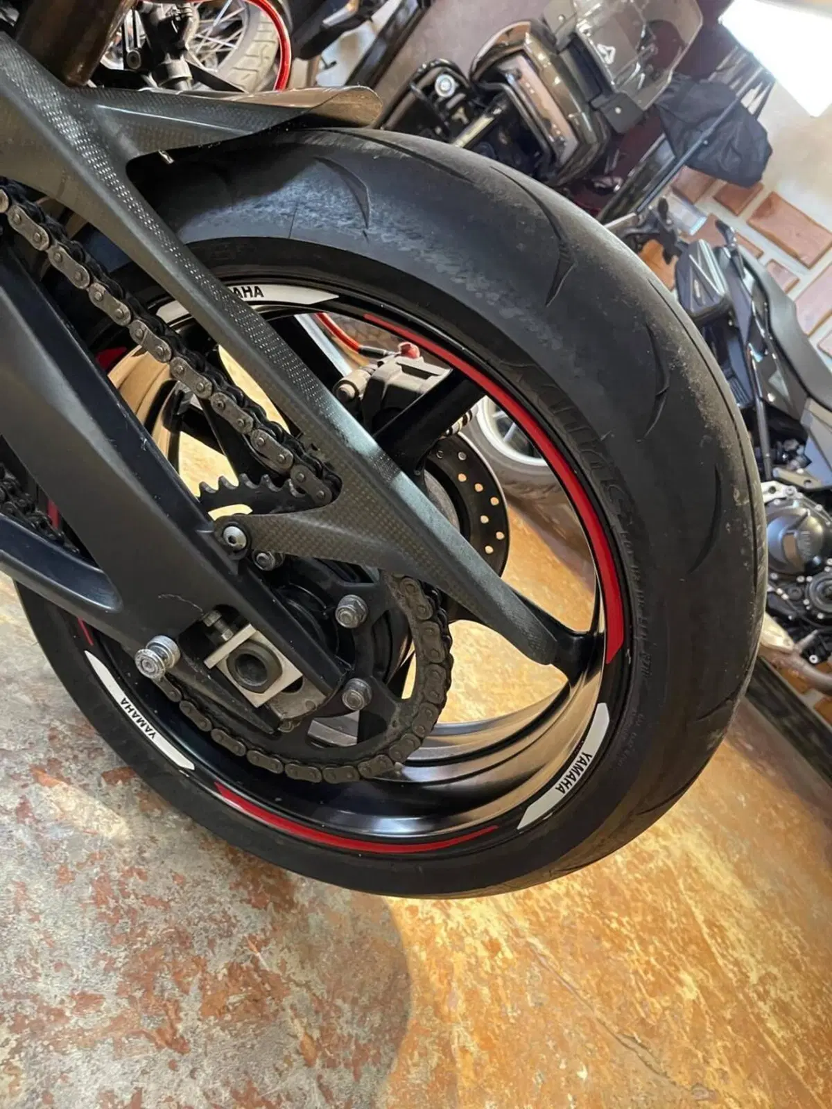 Yamaha YZF R1 (2004 - 05) (20)