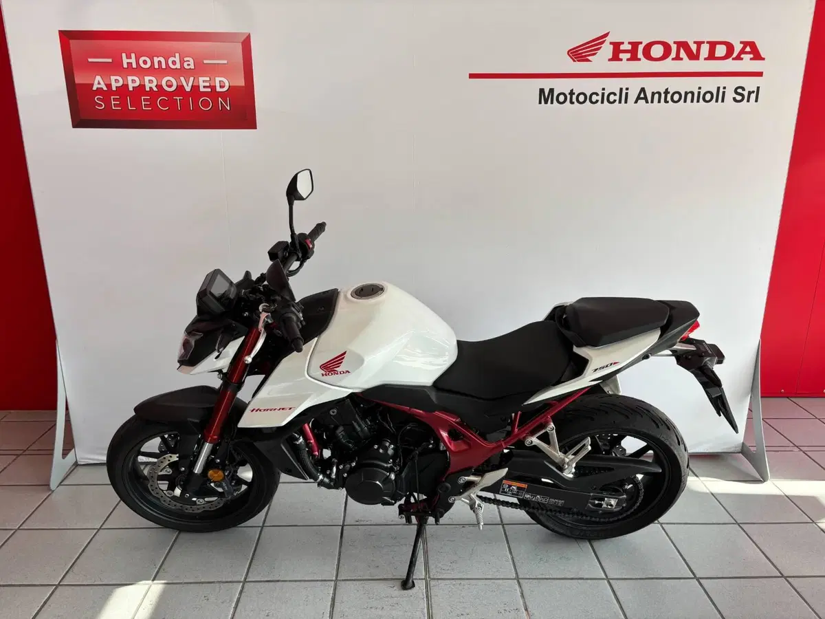 Honda CB 750 Hornet (2023 - 24) (2)