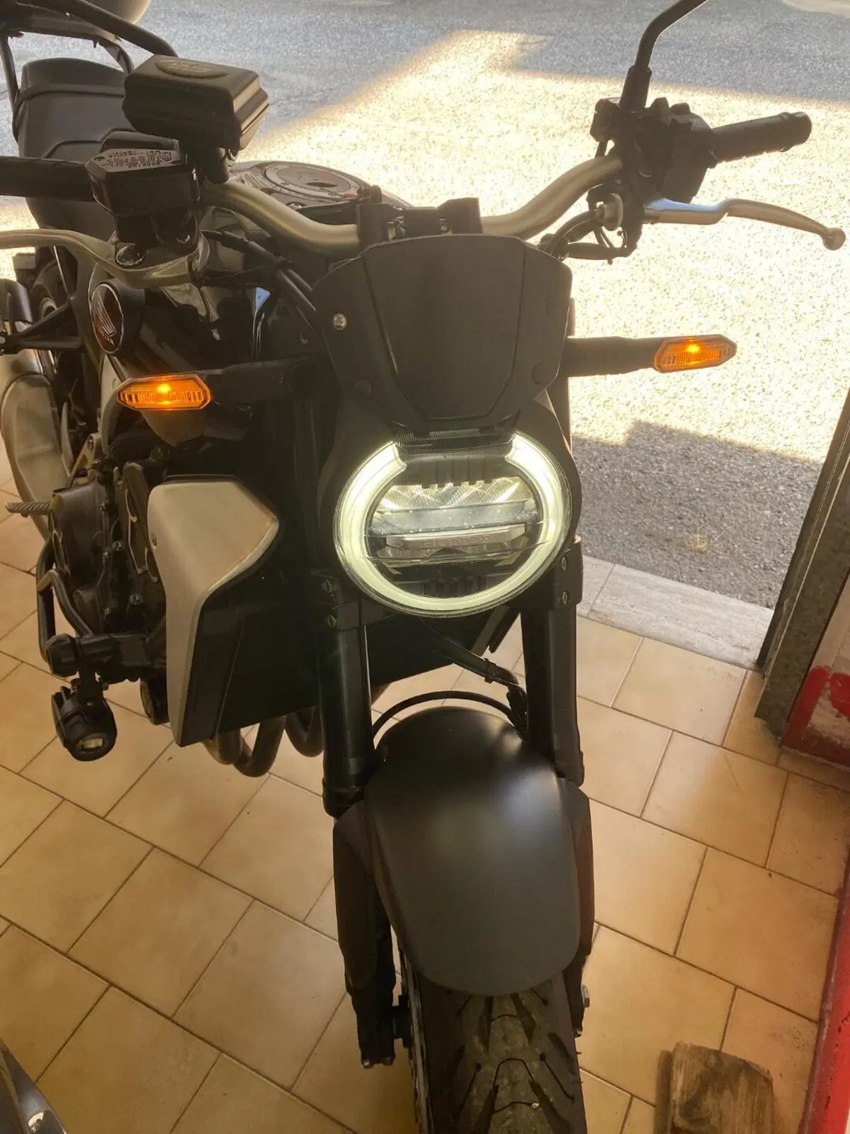 Honda CB 1000 R Black Edition (2021 - 25) (7)