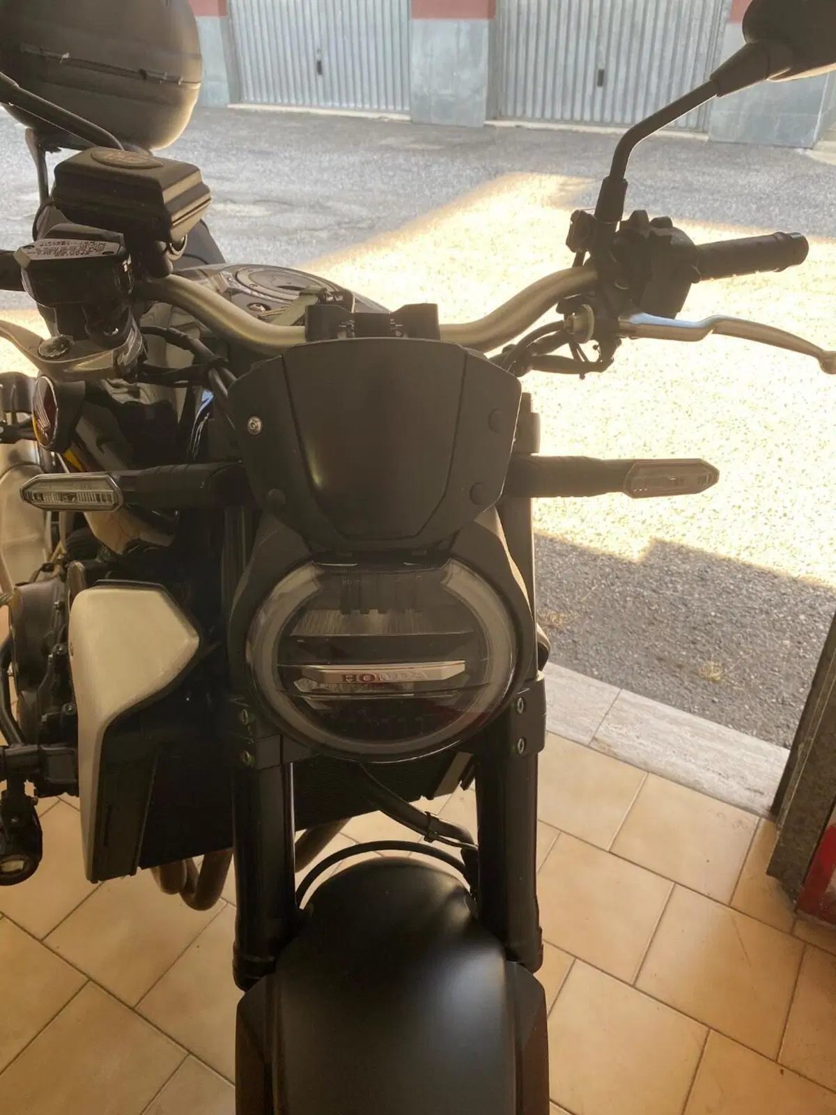 Honda CB 1000 R Black Edition (2021 - 25) (9)