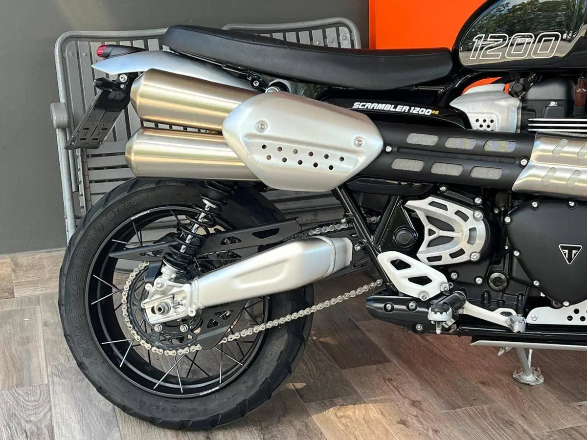 Triumph Scrambler 1200 XE (2024 - 25) (2)