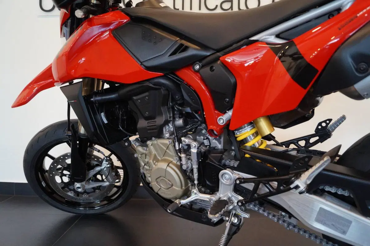 Ducati Hypermotard 698 Mono (2024 - 26) (6)
