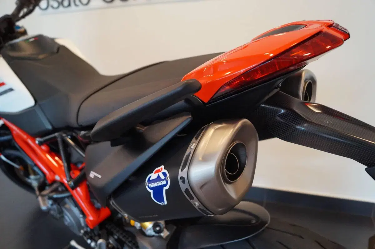 Ducati Hypermotard 950 SP (2022 - 25) (5)