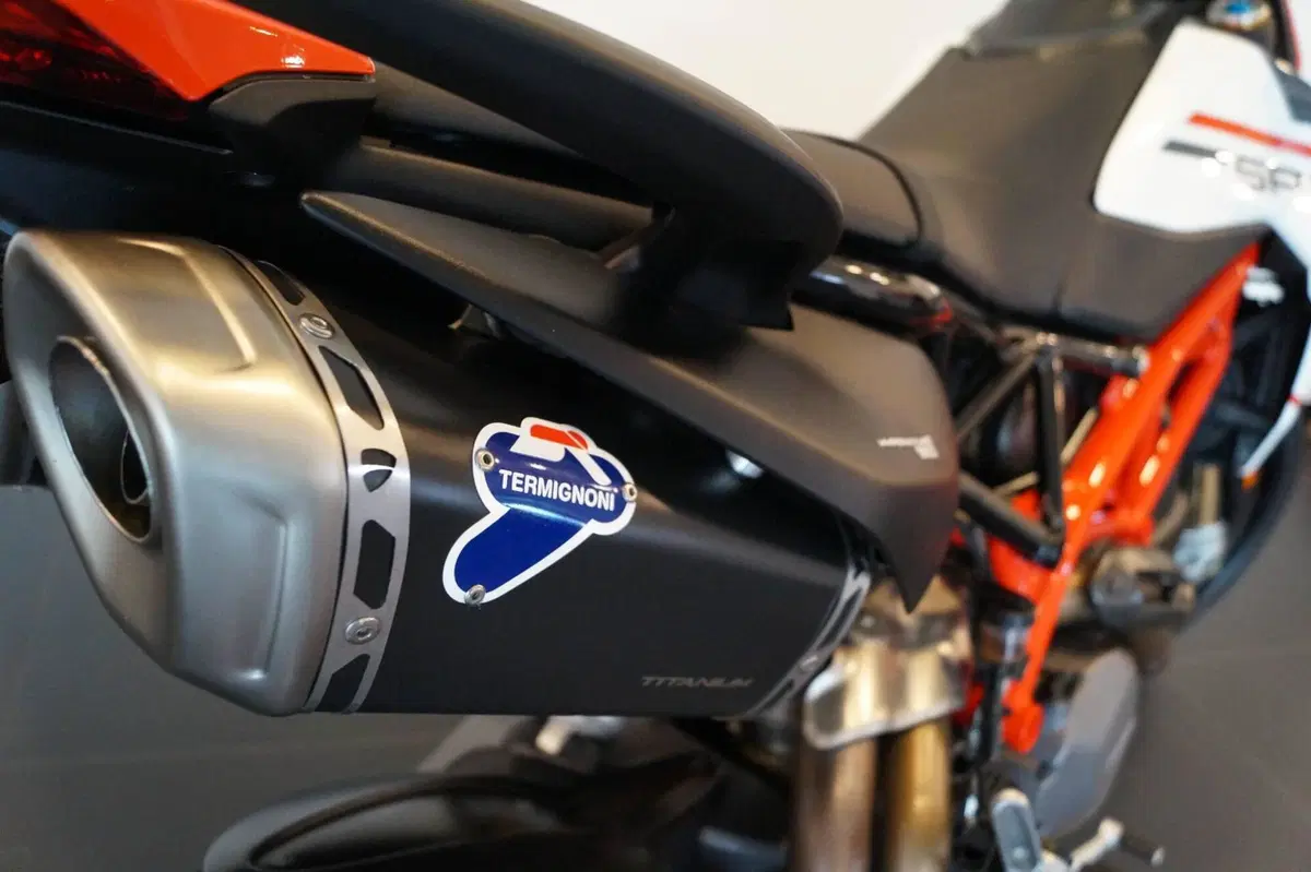 Ducati Hypermotard 950 SP (2022 - 25) (10)