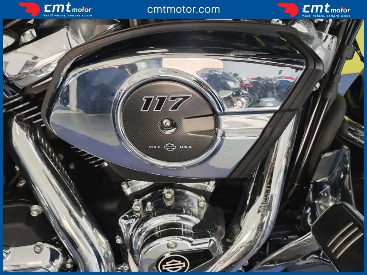 Harley-Davidson Street Glide (2024 - 26) (9)