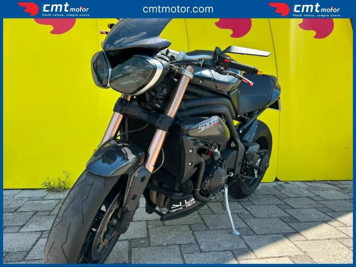 Triumph Speed Triple 1050 (2011 - 13) (3)