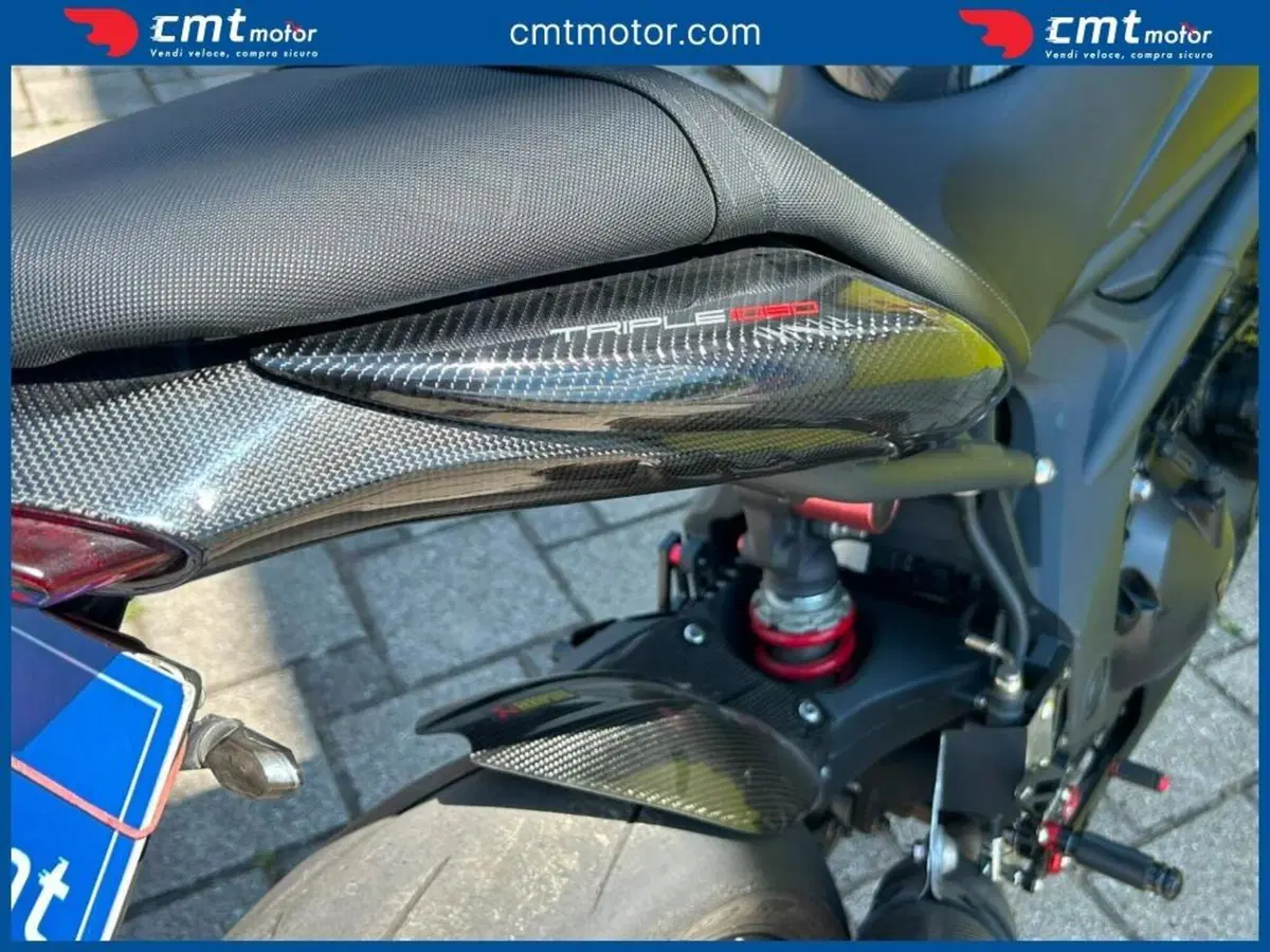 Triumph Speed Triple 1050 (2011 - 13) (4)