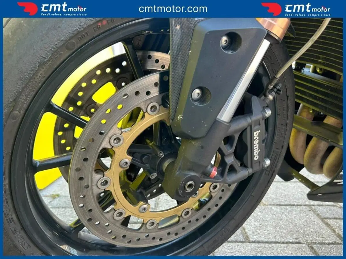 Triumph Speed Triple 1050 (2011 - 13) (7)