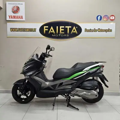 Kawasaki J 300 ABS (2014 - 16) usata