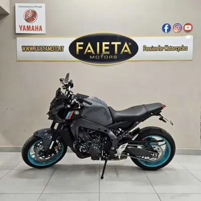 Yamaha MT-09 (2021 - 23) usata