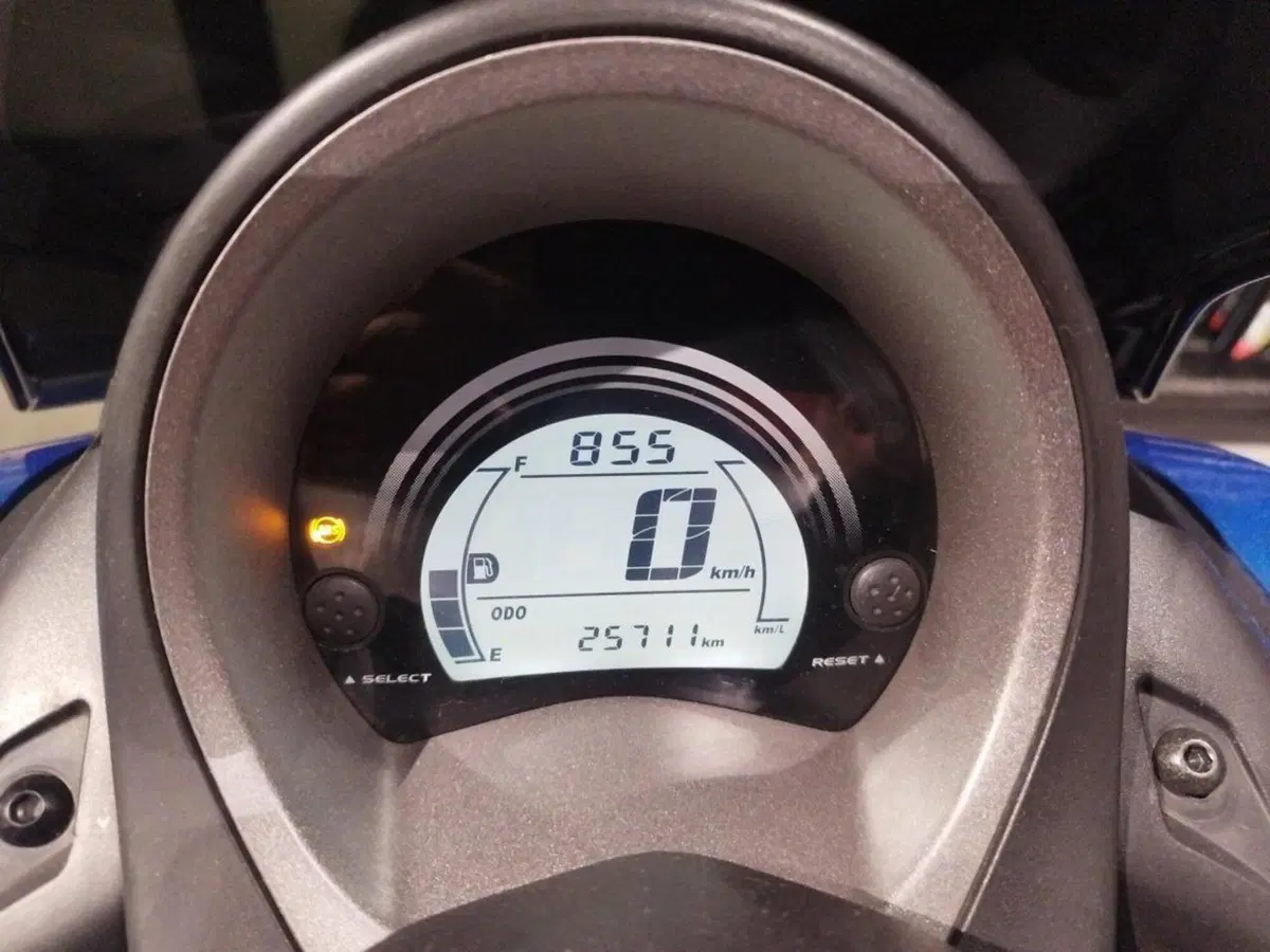 Yamaha N-Max 155 (2017 - 20) (5)