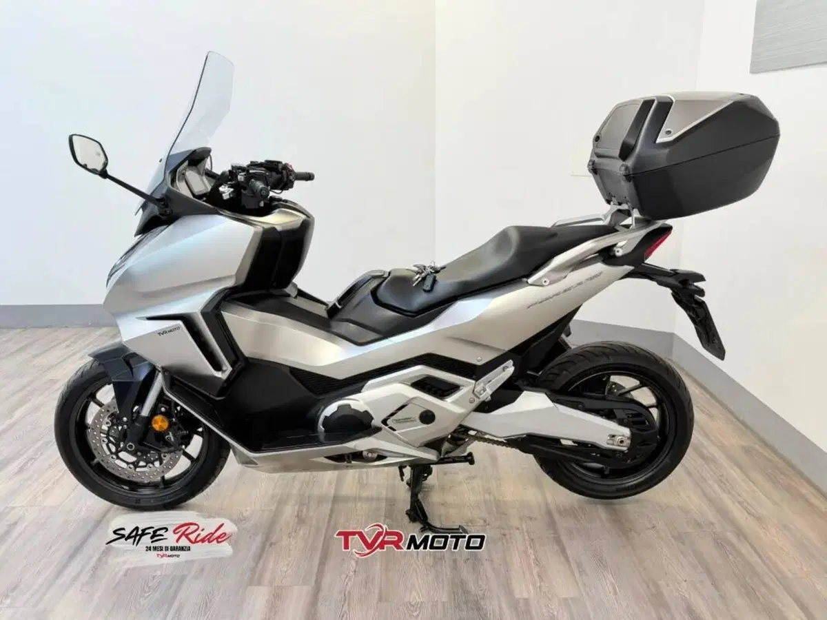 Honda Forza 750 DCT (2021 - 24) (5)