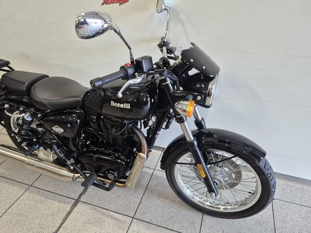 Benelli Imperiale 400 (2021 - 25) (2)