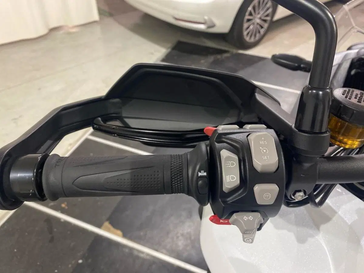 Triumph Tiger 1200 GT Pro (2024 - 26) (7)