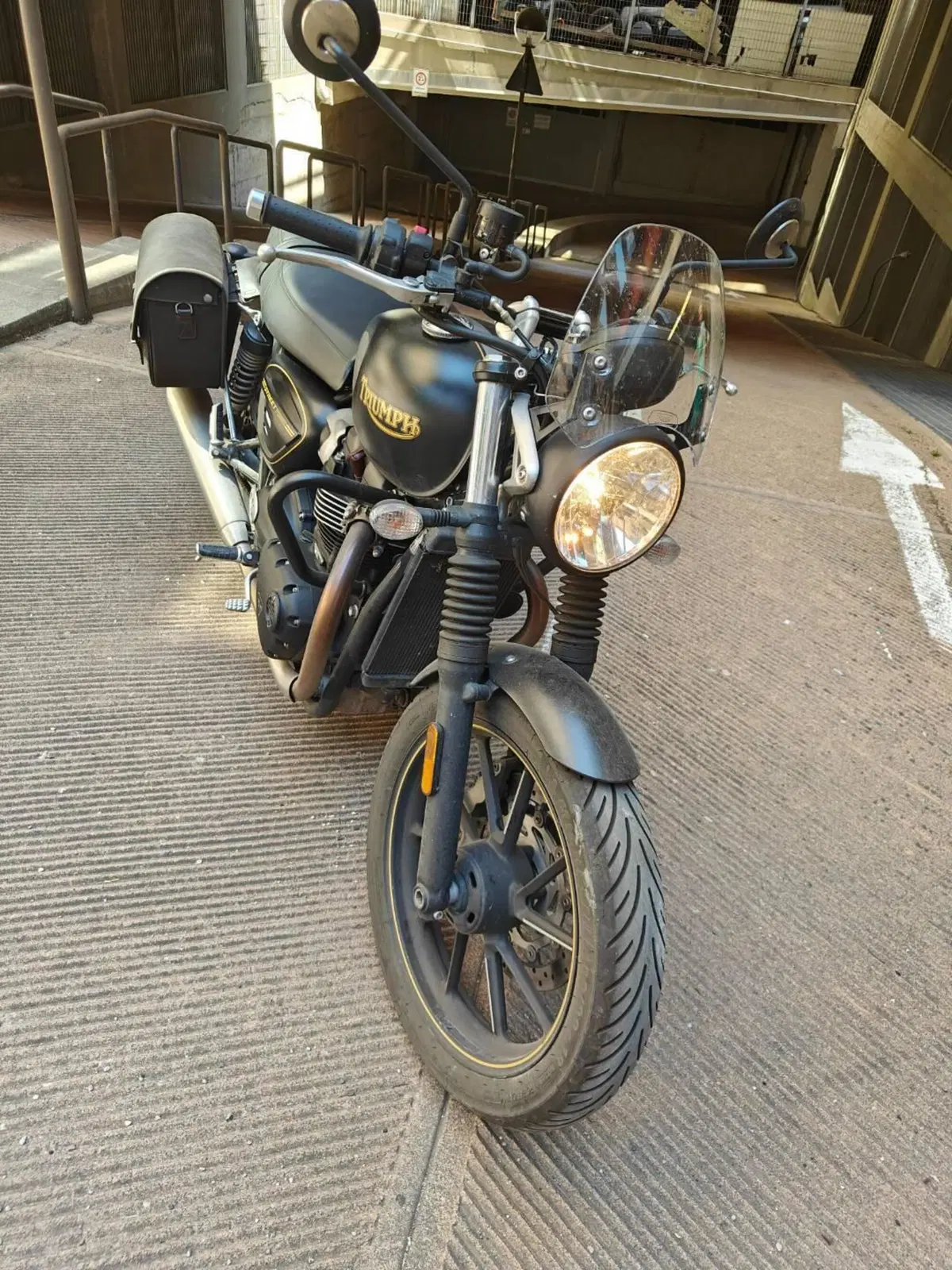 Triumph Street Twin 900 (2021 - 22)