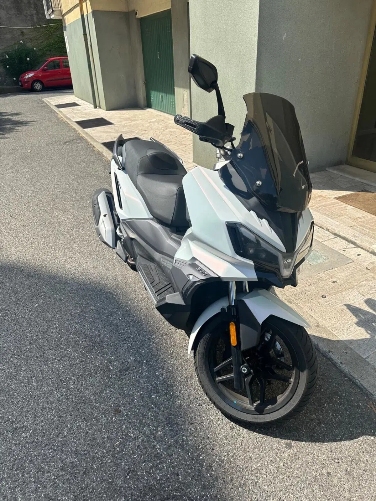 Sym ADX 300 (2024 - 26)