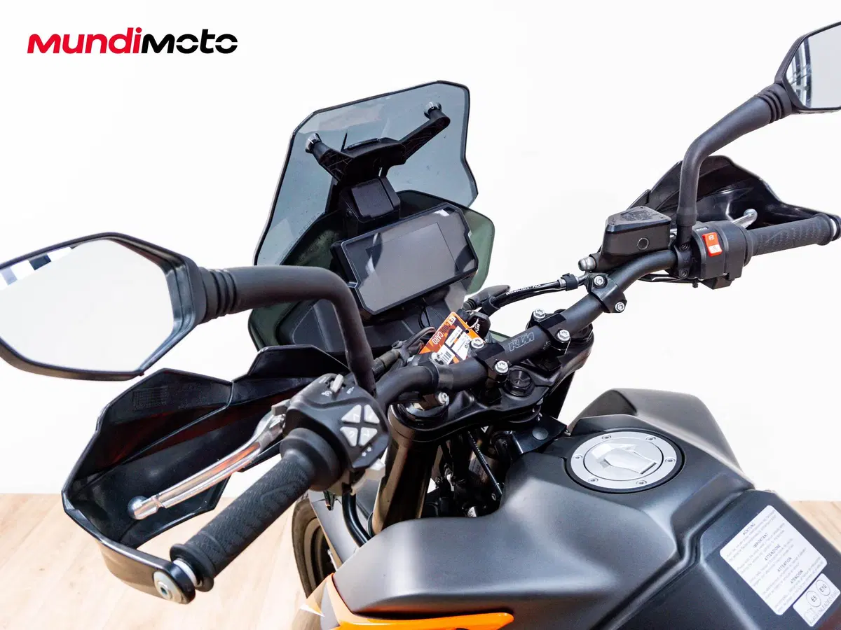 KTM 890 Adventure (2021) (11)