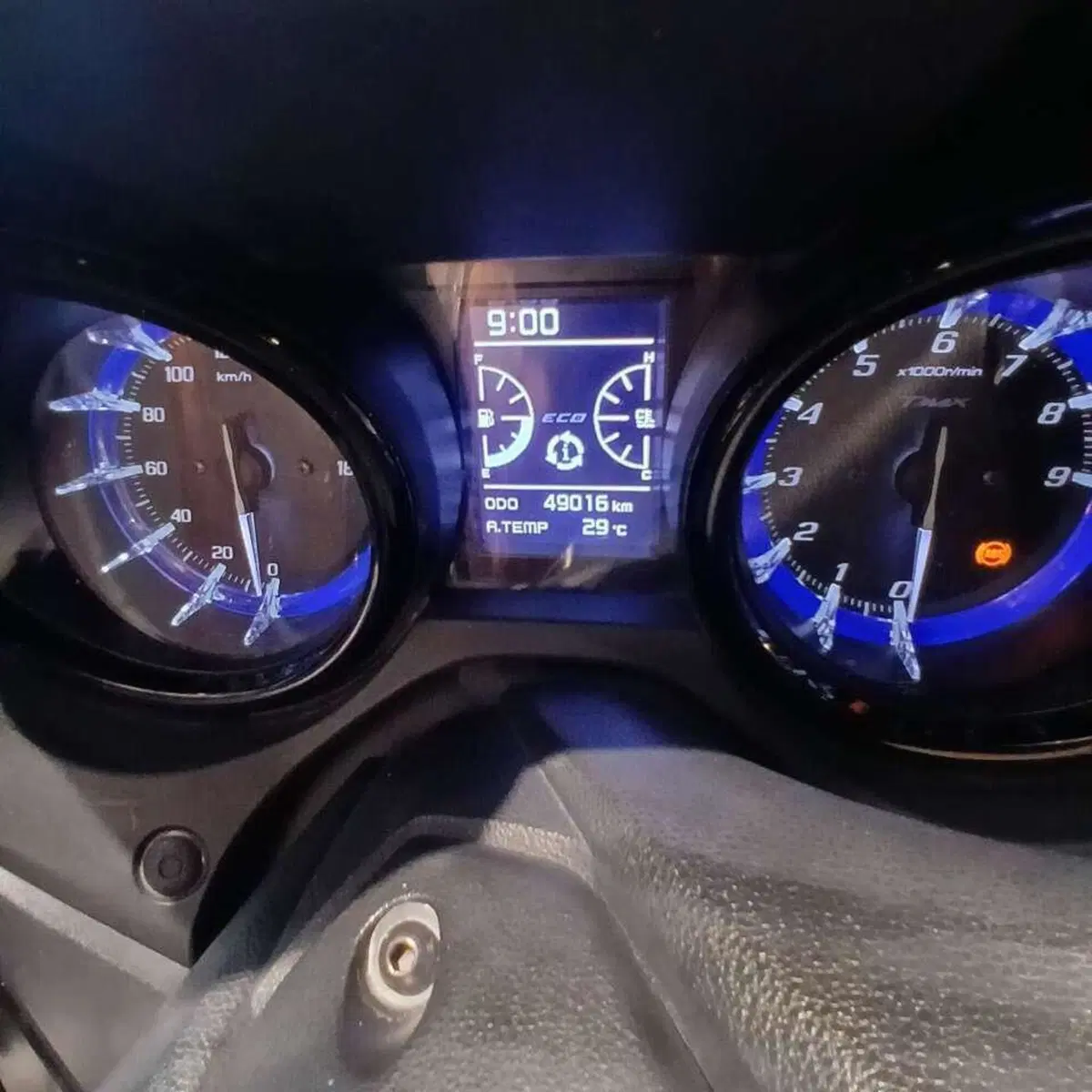 Yamaha T-Max 530 (2017 - 19) (5)