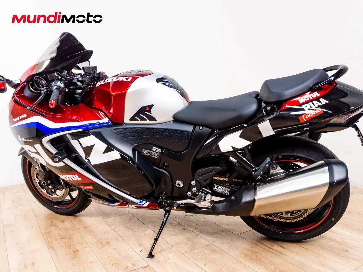 Suzuki GSX 1300 R Hayabusa (2025) (7)