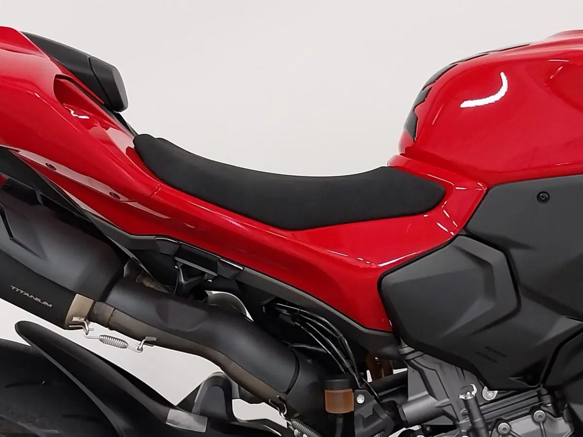 Ducati Panigale V2 S (2025 - 26) (7)