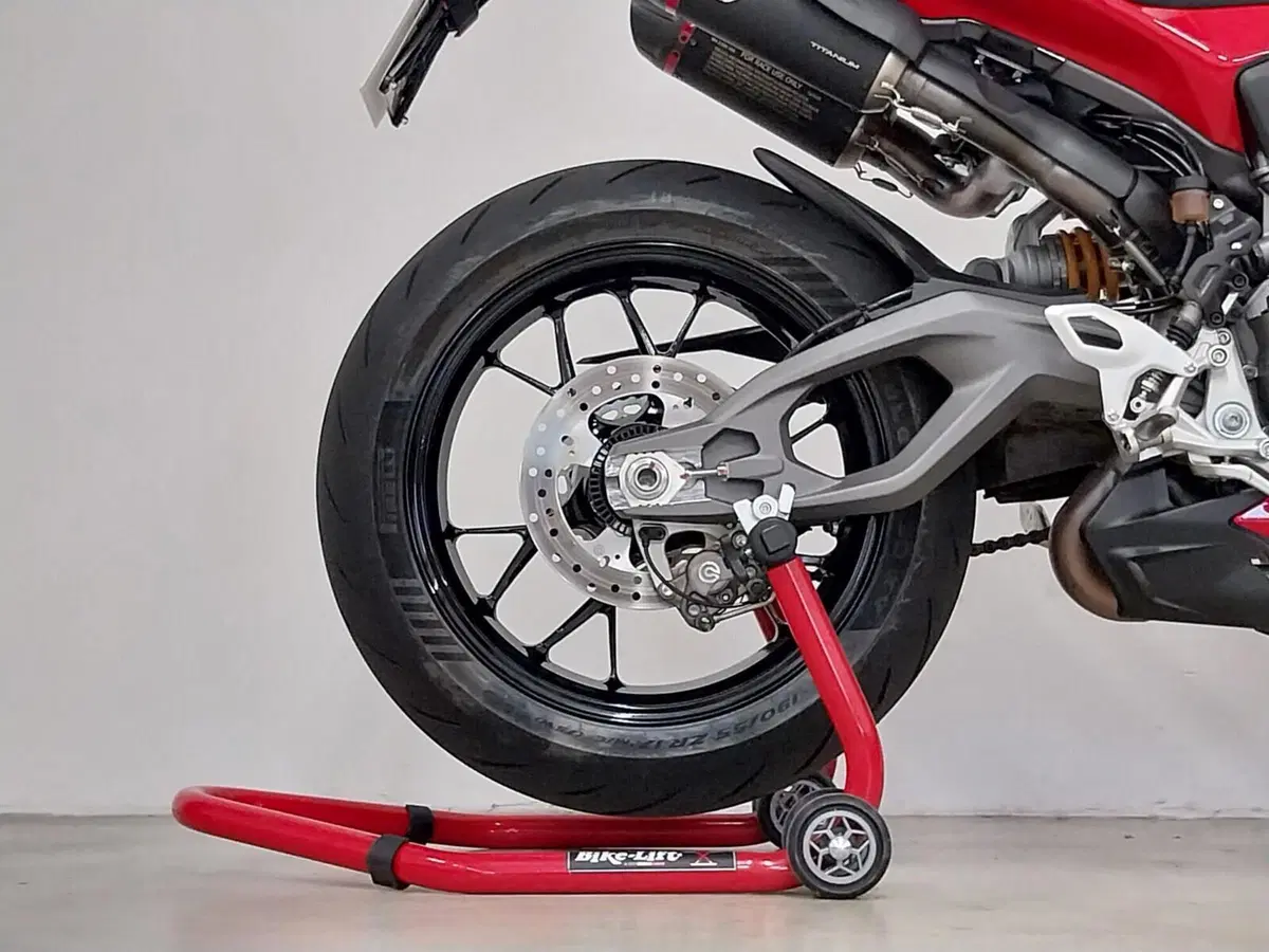 Ducati Panigale V2 S (2025 - 26) (10)