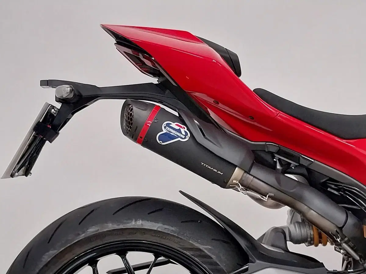 Ducati Panigale V2 S (2025 - 26) (11)