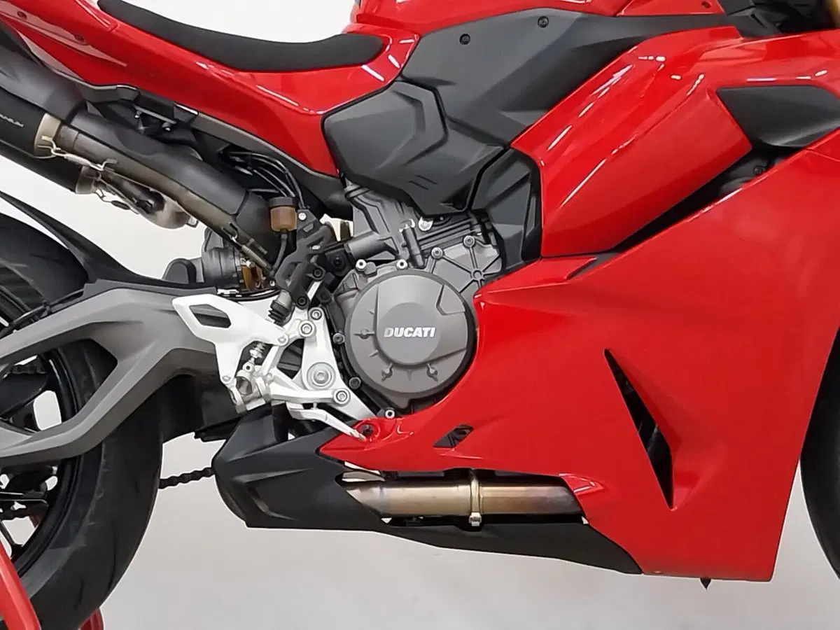 Ducati Panigale V2 S (2025 - 26) (12)