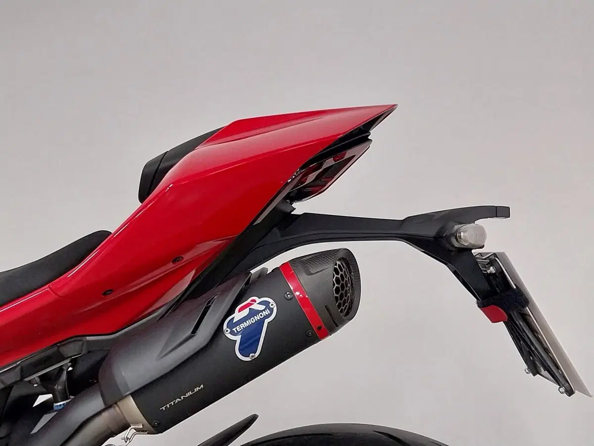 Ducati Panigale V2 S (2025 - 26) (17)