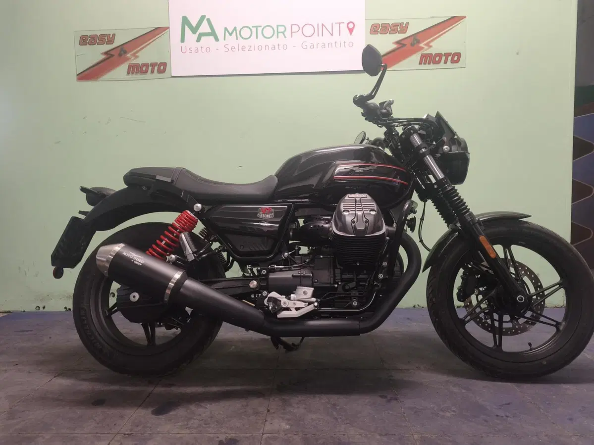 Moto Guzzi V7 Stone Special Edition (2022 - 25)