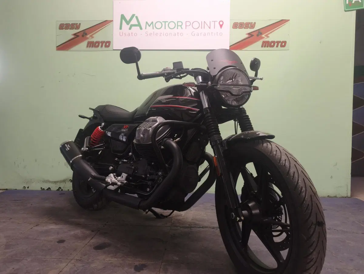 Moto Guzzi V7 Stone Special Edition (2022 - 25) (5)