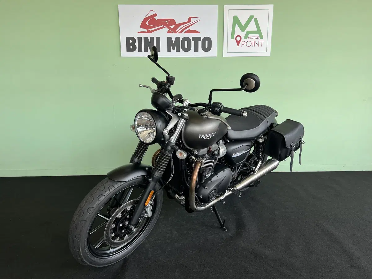 Triumph Street Twin 900 (2019 - 20) (4)