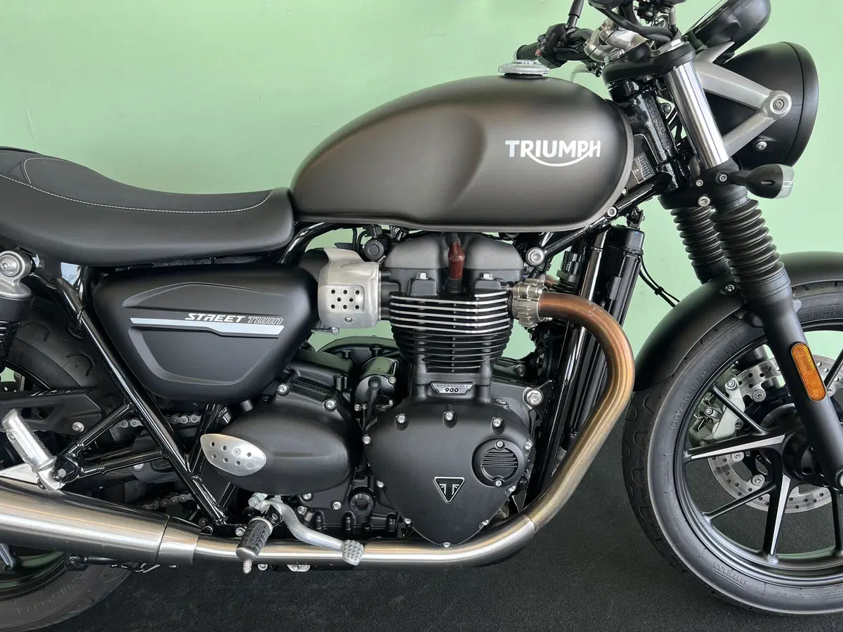 Triumph Street Twin 900 (2019 - 20) (9)