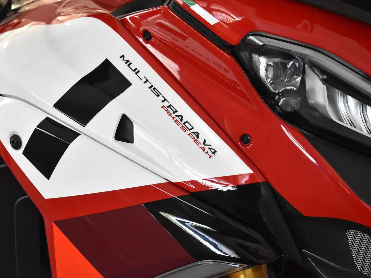 Ducati Multistrada V4 Pikes Peak (2021 - 24) (10)