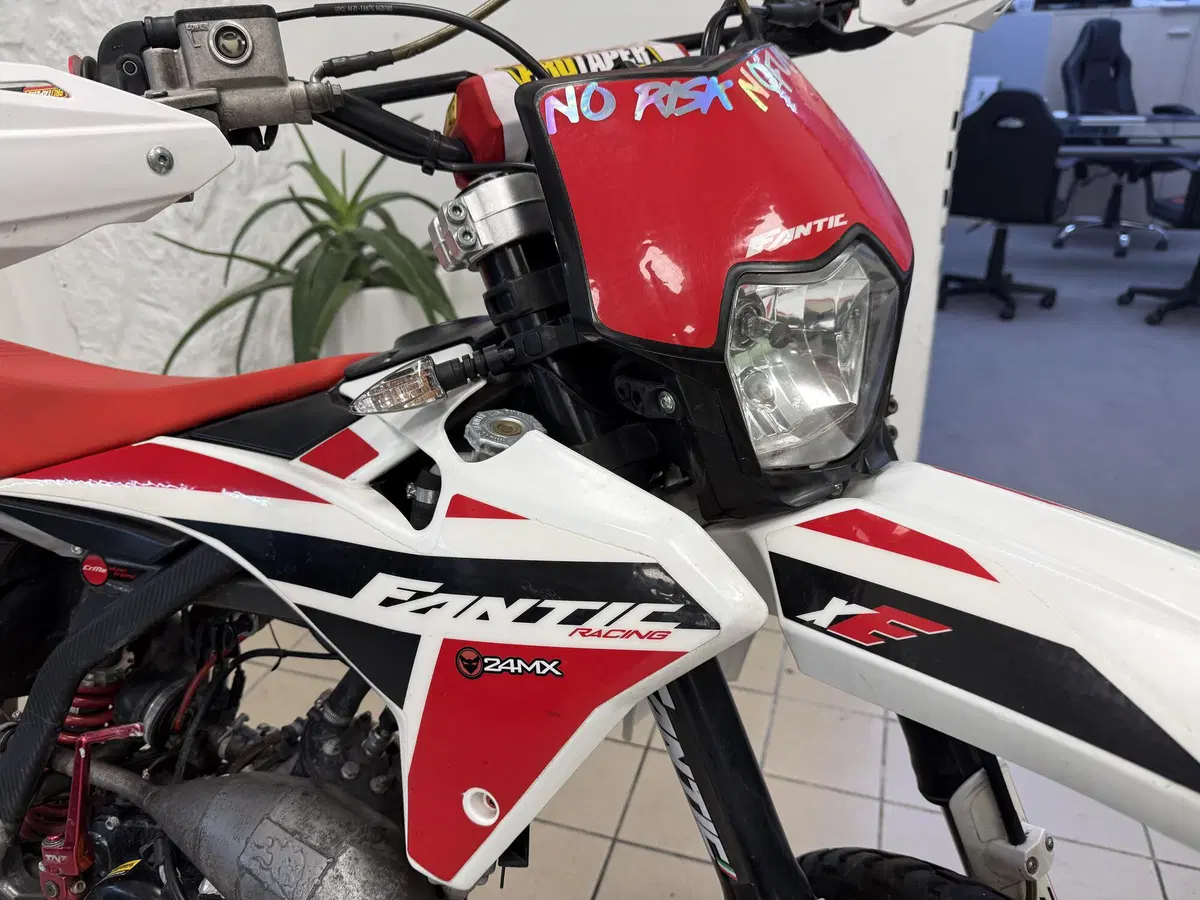 Fantic Motor Enduro 50 Performance 2t (2020) (3)